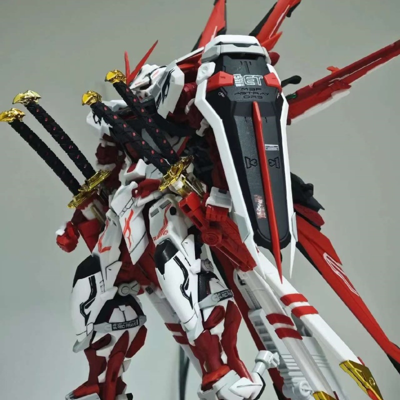 Astray Red Frame Model-58 1/14 - Model Kit Zone Of The Enders reseña y precio