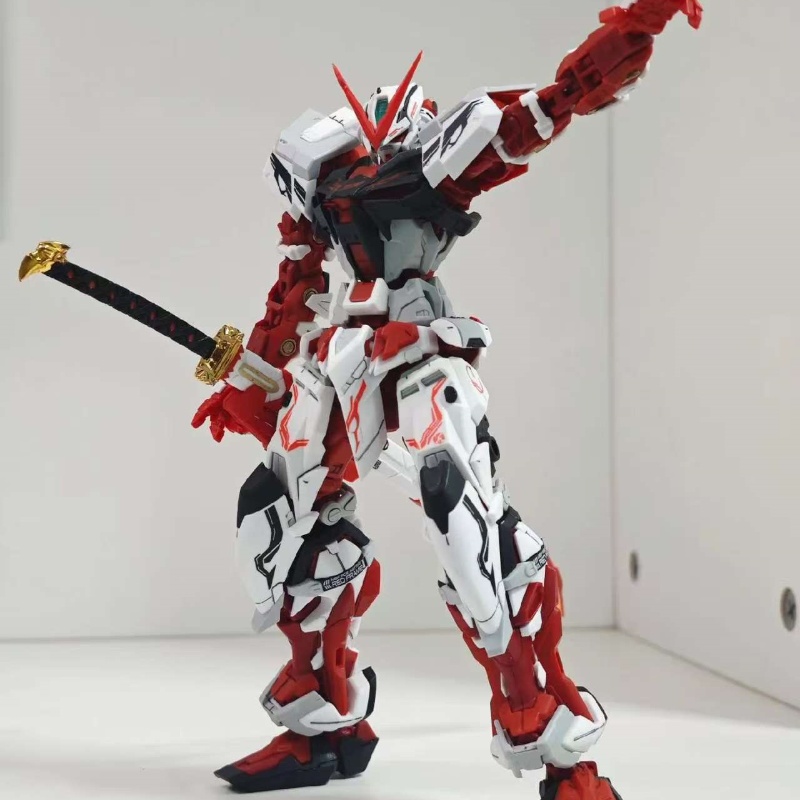 Astray Red Frame Model-58 1/14 - Model Kit Zone Of The Enders reseña y precio