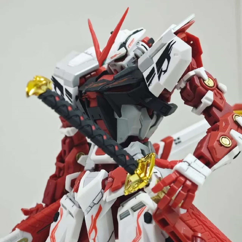 Astray Red Frame Model-58 1/14 - Model Kit Zone Of The Enders reseña y precio