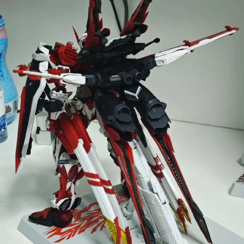 Astray Red Frame Model-58 1/14 - Model Kit Zone Of The Enders reseña y precio