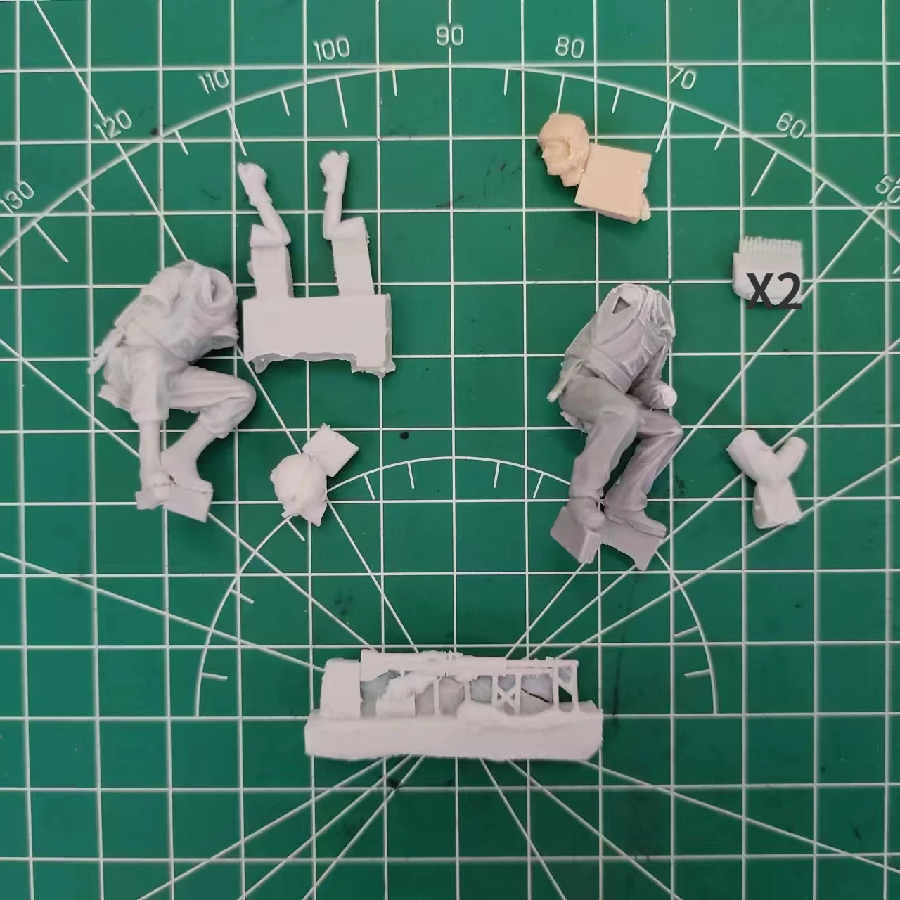 Kit de modelo de ensamblaje de - Model Kit Reshiram reseña y precio